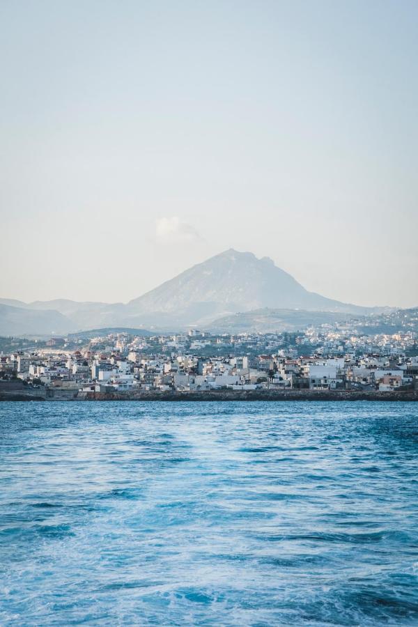 Theros By Agora Luxury Apartments In The Heart Of Heraklion Bagian luar foto