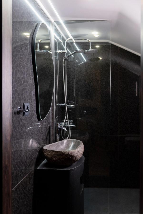 Theros By Agora Luxury Apartments In The Heart Of Heraklion Bagian luar foto