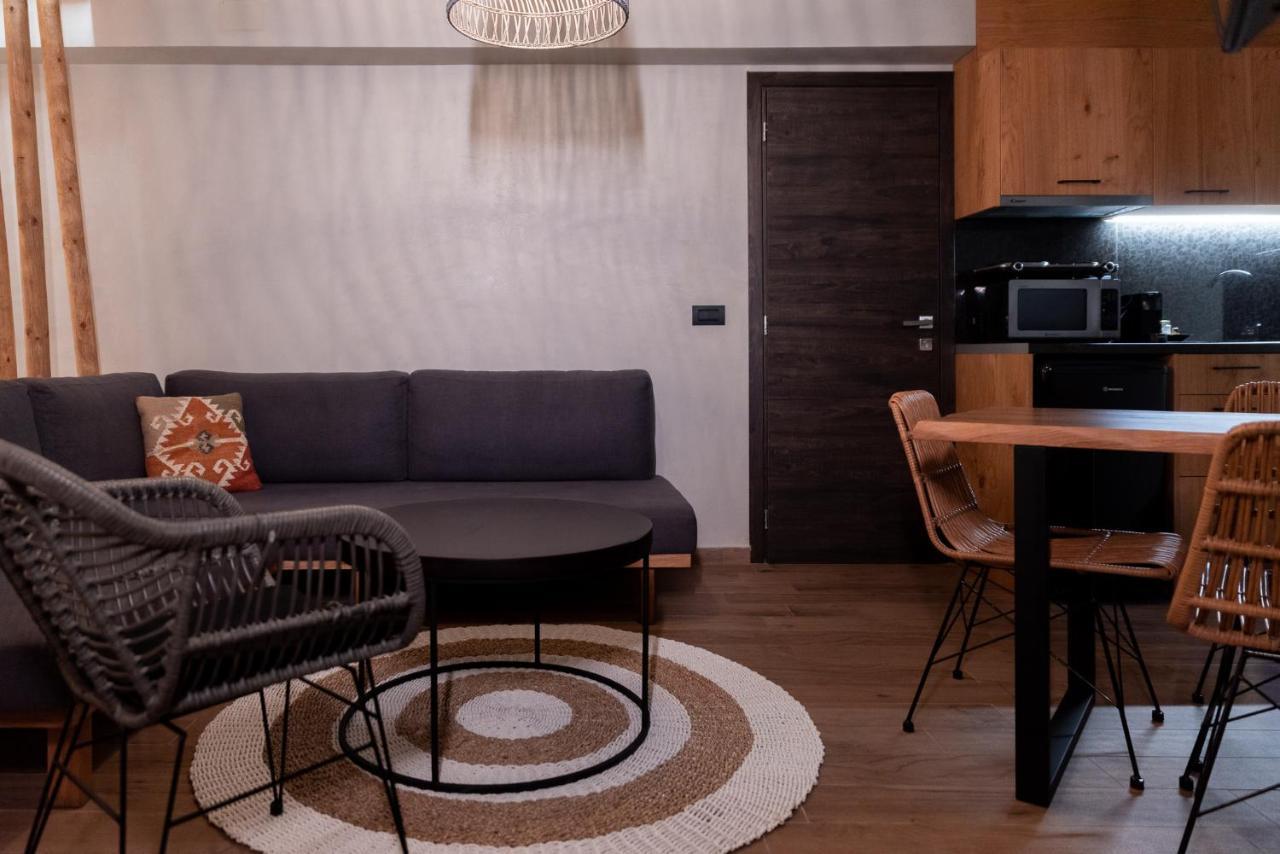 Theros By Agora Luxury Apartments In The Heart Of Heraklion Bagian luar foto