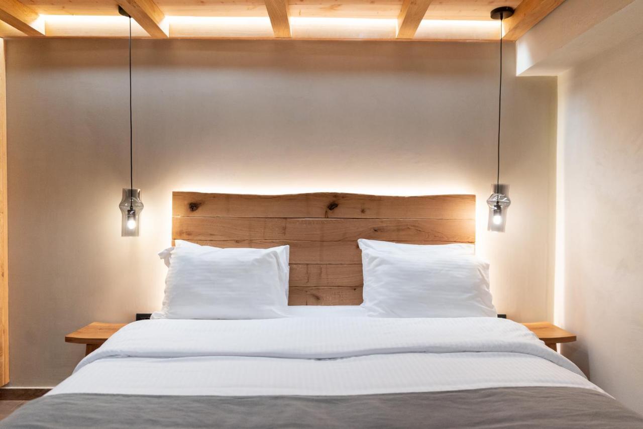 Theros By Agora Luxury Apartments In The Heart Of Heraklion Bagian luar foto