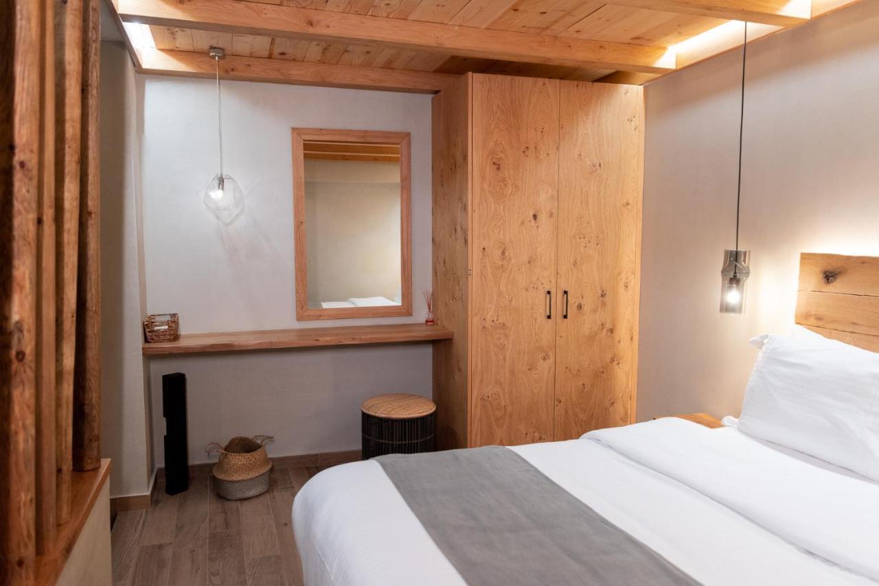 Theros By Agora Luxury Apartments In The Heart Of Heraklion Bagian luar foto