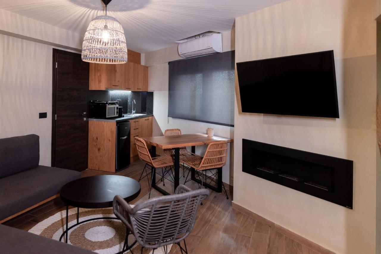 Theros By Agora Luxury Apartments In The Heart Of Heraklion Bagian luar foto